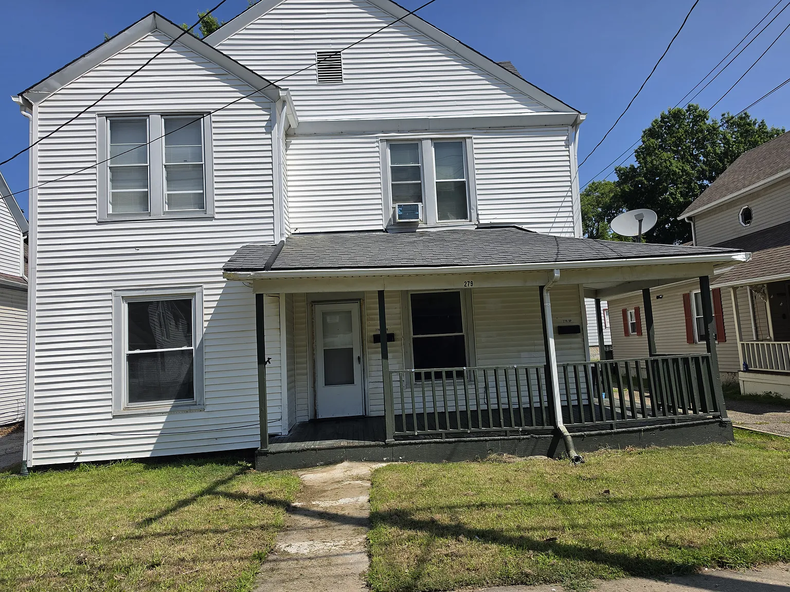 4 bed, $1,100 — Photo 1