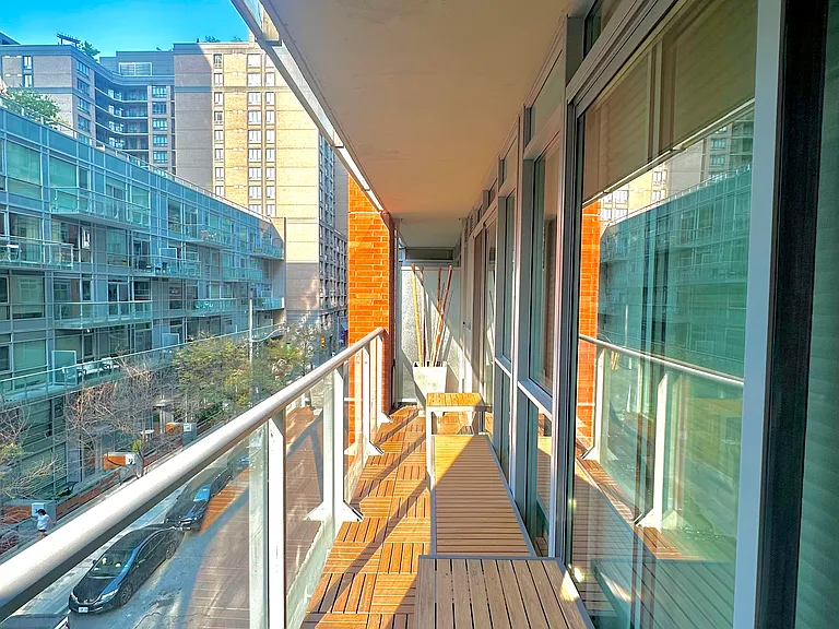 21 Nelson St #415 — Photo 12