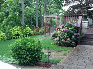 199 Sound Beach Blvd, Sound Beach, NY 11789