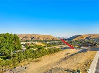 801 Selah Vista Way #6, Selah, WA 98942