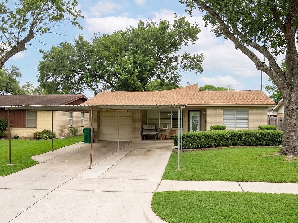 1st image of 3311 Longwood Dr