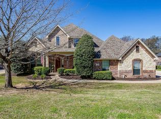 43 Crown Rd, Willow Park, TX 76087