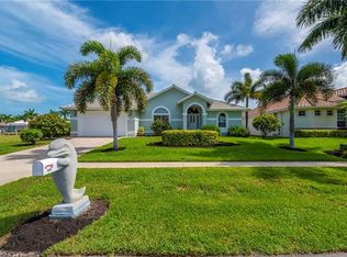 1060 Cottonwood Ct, Marco Island, FL 34145