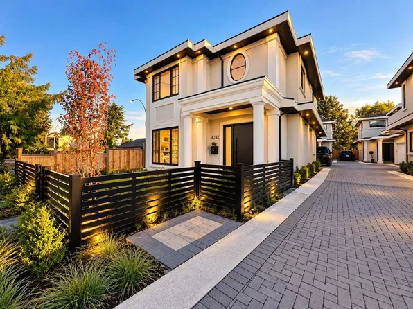 4242 Williams Rd, Richmond, BC V7E 4E9