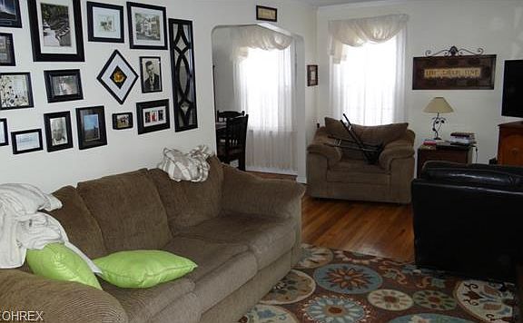 4th image of 131 Johnson Ave