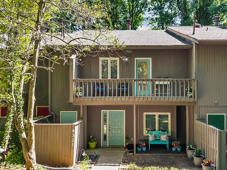 4321 Sunscape Ln — Photo 1