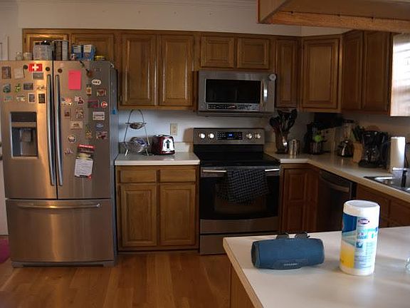 2nd image of 312 Lucas Dr