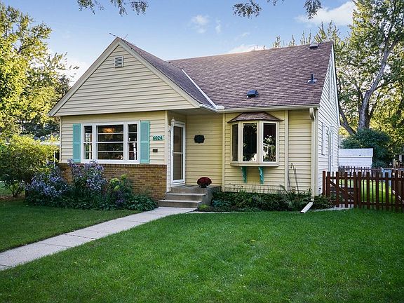 5th image of 6024 Thomas Ave S