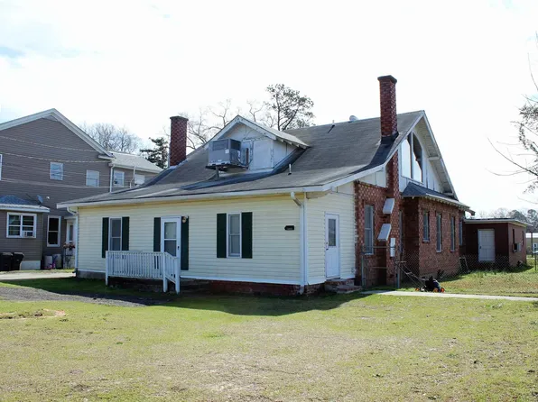 434 W Railroad Ave, Batesburg, SC 29006