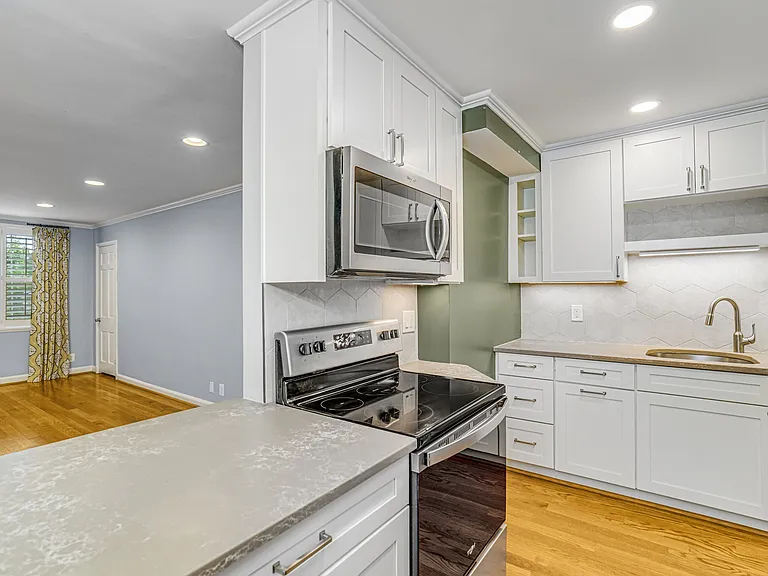 4801 31st St S #B2 — Photo 10