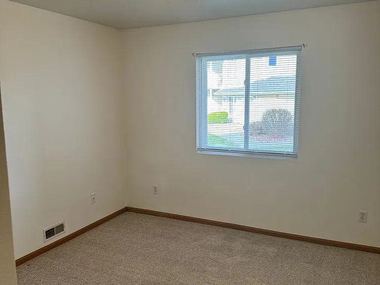 Boulder Ridge Apartments and Townhomes — Photo 19