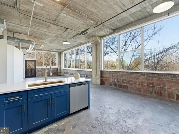 505 Whitehall St SW APT 208, Atlanta, GA 30303