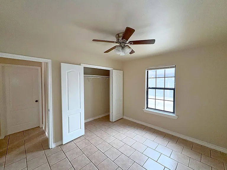 513 Shiloh Dr — Photo 17