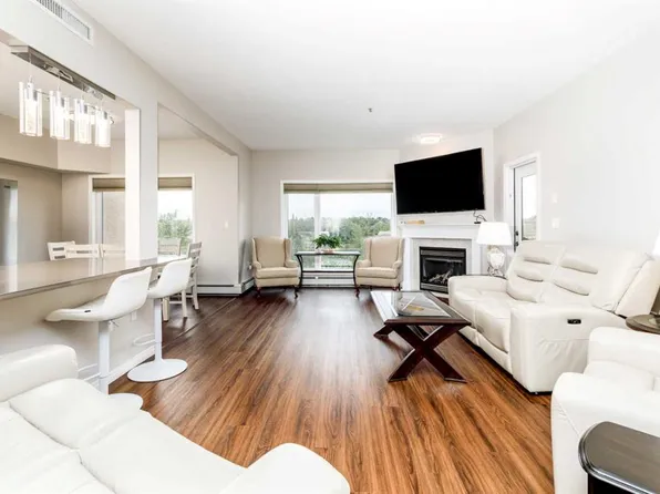 5590 E 45th St #302, Red Deer, AB T4N 7C4
