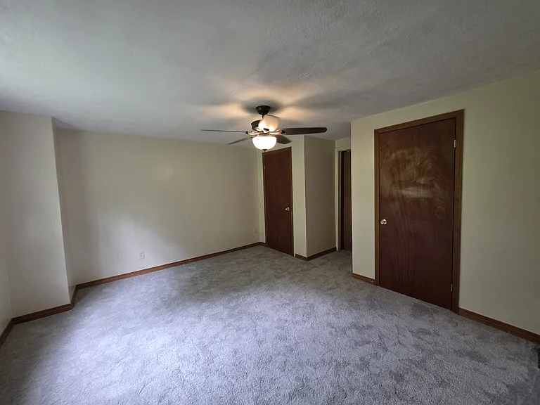 534 Broadlawn Dr — Photo 7
