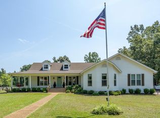 1725 Woods Rd, Crump, TN 38310