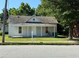 303 Chestnut Dr, High Point, NC 27262