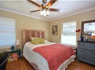 2219 Gardenia Dr, Houston, TX 77018