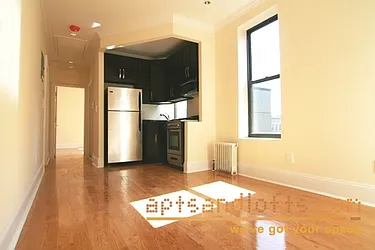 Rented by aptsandlofts.com