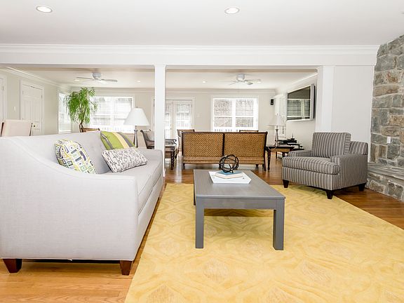 5th image of 1070 Dougal Ct
