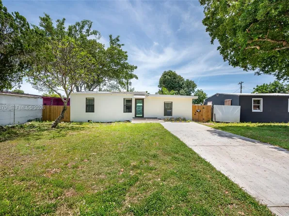 2106 Plunkett Ct, Hollywood, FL 33020