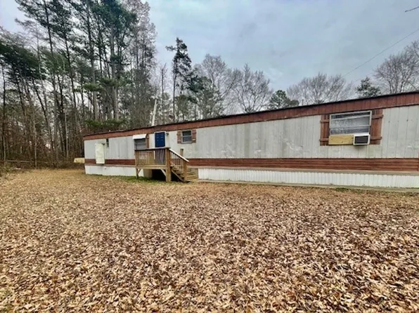 126 Canipe Rd, Dallas, NC 28034