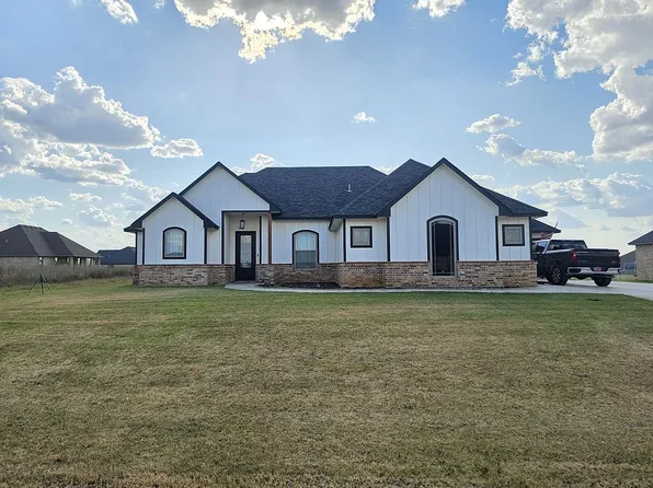 12711 Ridge Rd, Elgin, OK 73538