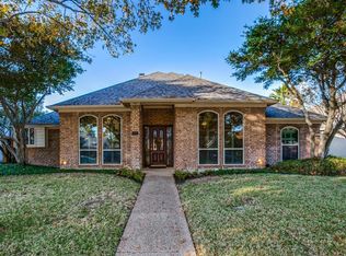 5927 Mapleshade Ln, Dallas, TX 75252