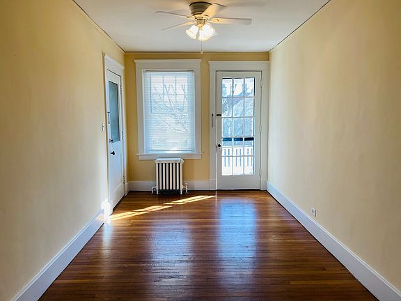 2nd image of 100 N Crenshaw Ave APT 3