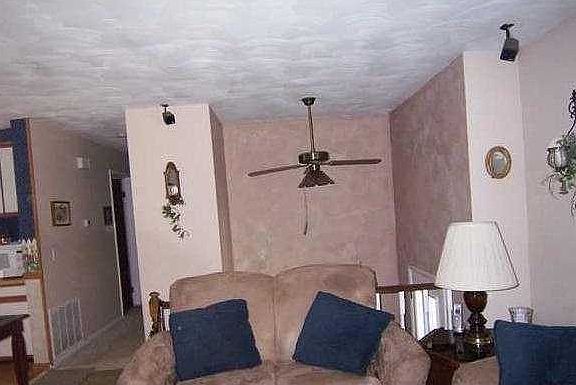 3rd image of 143 Farnstead Dr