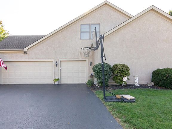 3rd image of 7753 Kestrel Way W