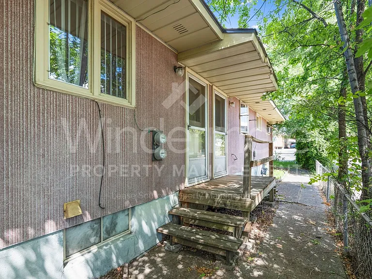 902 E Rockwell Ave — Photo 20