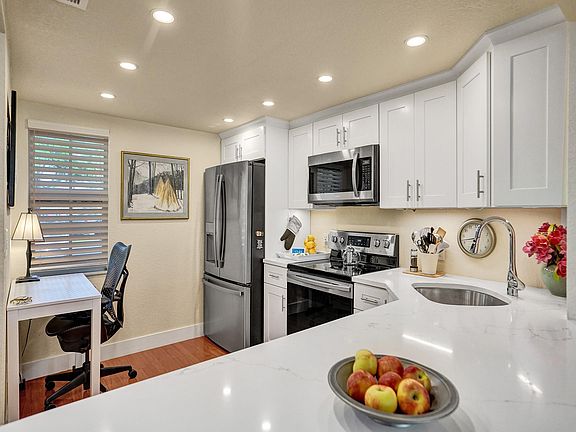 4th image of 3150 NE 48th Court #109