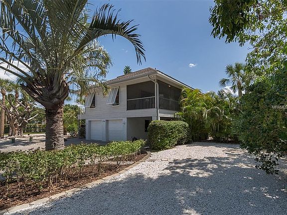 3rd image of 1745 Palm Ln
