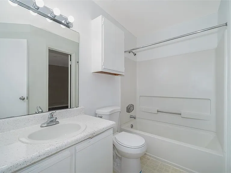 956 Salt Pond Pl #306 — Photo 16