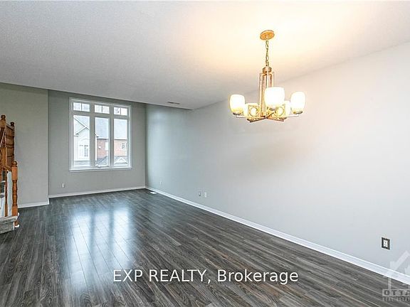 4th image of 1512 Walkley Rd
