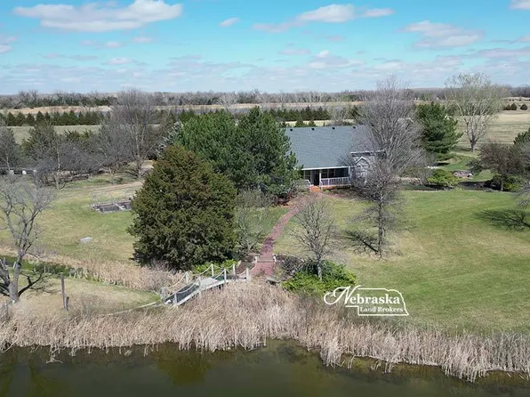 6764 N Shore Dr, North Platte, NE 69101