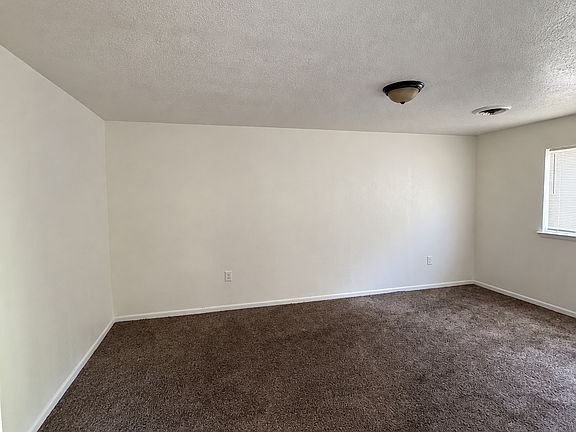 3rd image of 3104 Meadow Forest Dr