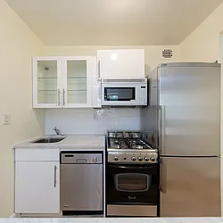 Rented by Icon Realty Management