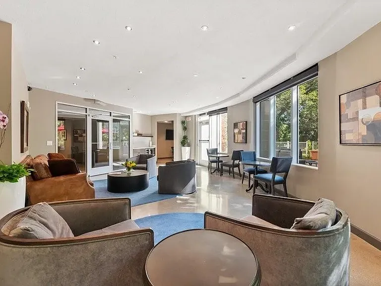 54 Rainey St #Penthouse 14 — Photo 11