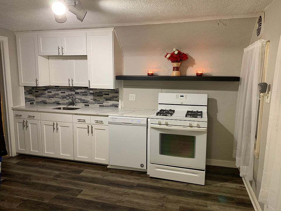 1st image of 784 Holton St #2