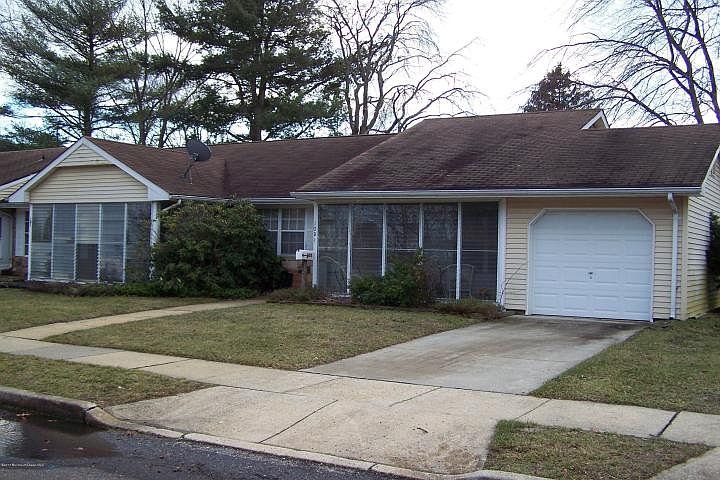 1st image of 10D Carnation Dr