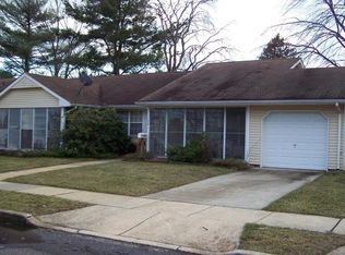 10D Carnation Dr, Lakewood, NJ 08701