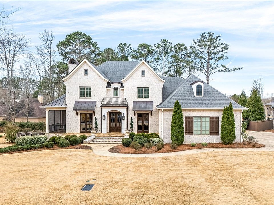 1st image of 2038 E Lake Blvd