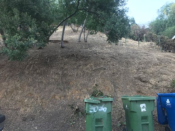 4th image of 3100 Isabel Dr