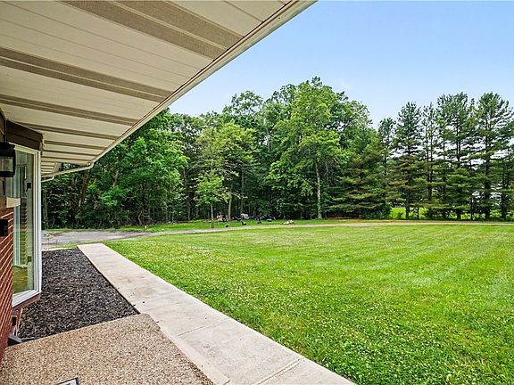 4th image of 456 E Maitland Ln