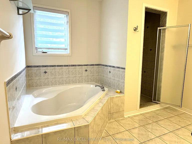 13 Brooksmill Ln — Photo 16