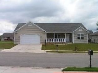 519 S Denver Ct, Peoria, IL 61607