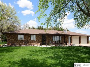 1980 23rd Rd, Dwight, NE 68635