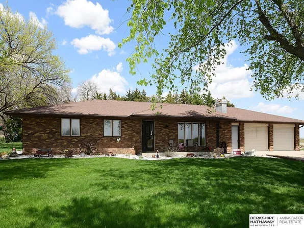 1980 23rd Rd, Dwight, NE 68635